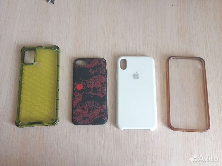 Чехлы на телефон