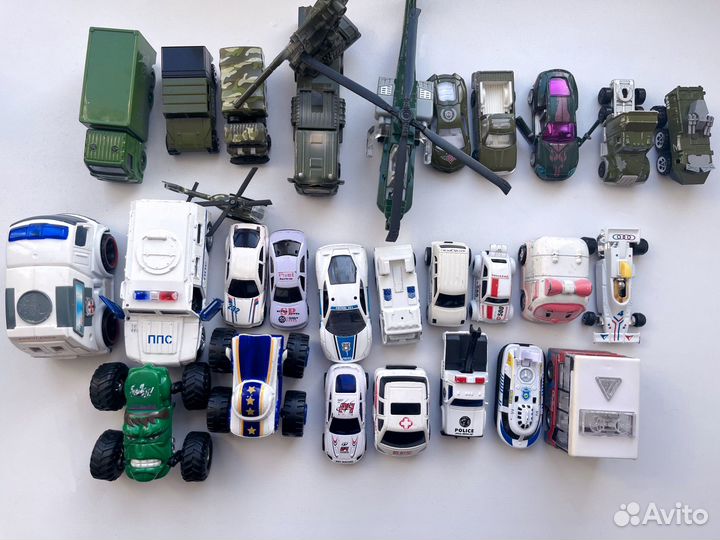 Машинки металлические