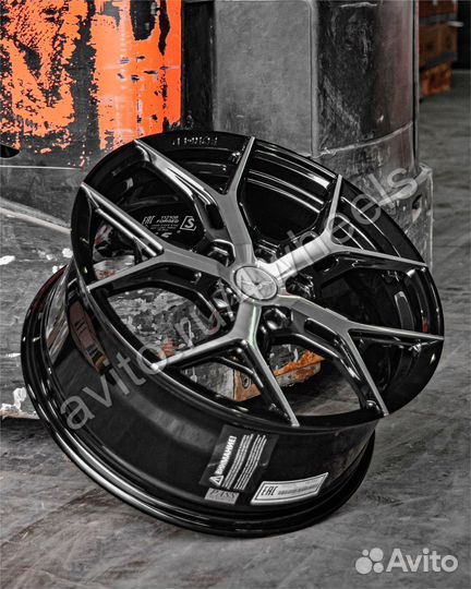 Кованые диски Genesis GV70 G70 R19 наличие