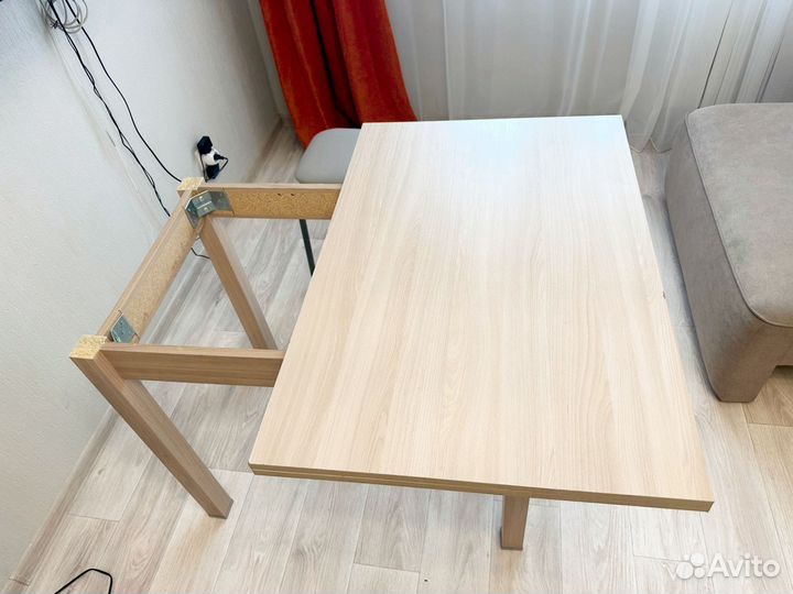 Кухонный стол и стулья бу