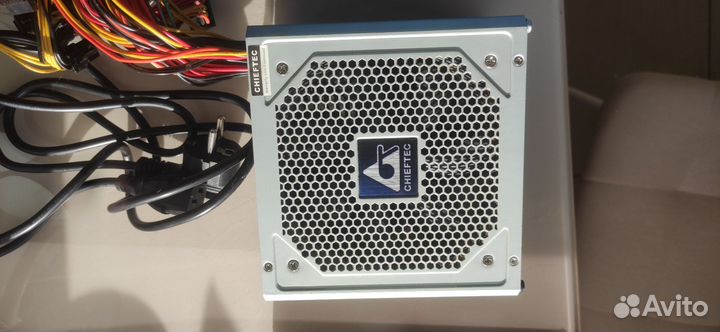 Блок питания 700w chieftec