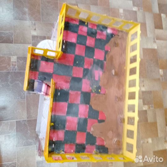 Домик кукольный