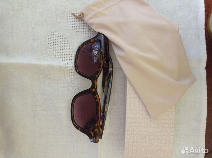 Очки Oriflame из юбилейной коллекции