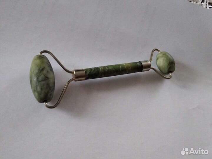 Ролик массажный нефритовый