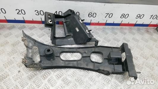 Крепление бампера заднее citroen C4 picasso 1 (EBR