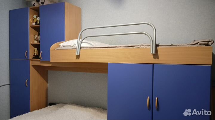 Спальный гарнитур в детскую