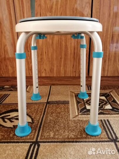 Стул для купания в ванной