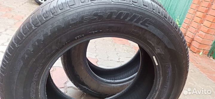 Bridgestone Dueler H/P Sport 215/65 R16 H