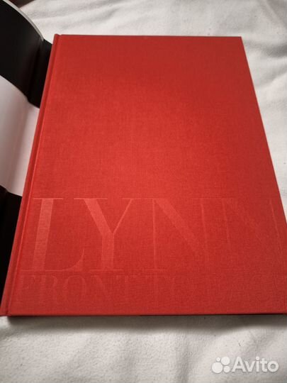 Книга Lynn front to back