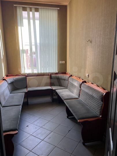 Здание, 659 м²