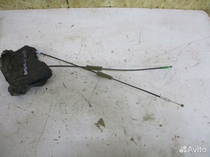 Электрозамок двери Тойота Королла 150