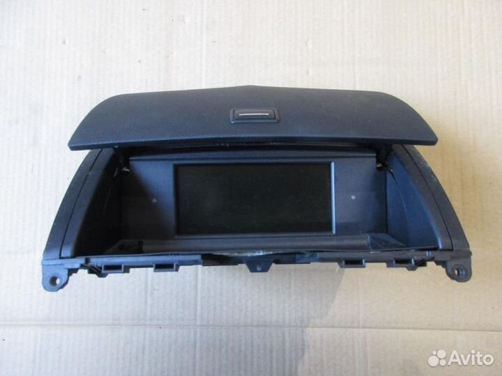 Монитор w204 C-class 271.952 2009