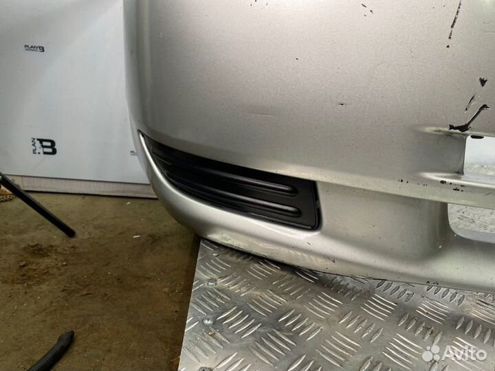 Бампер передний Toyota Corolla 120 2005