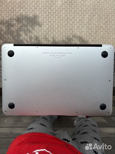 Apple MacBook Air 11 A1370 Intel Duo
