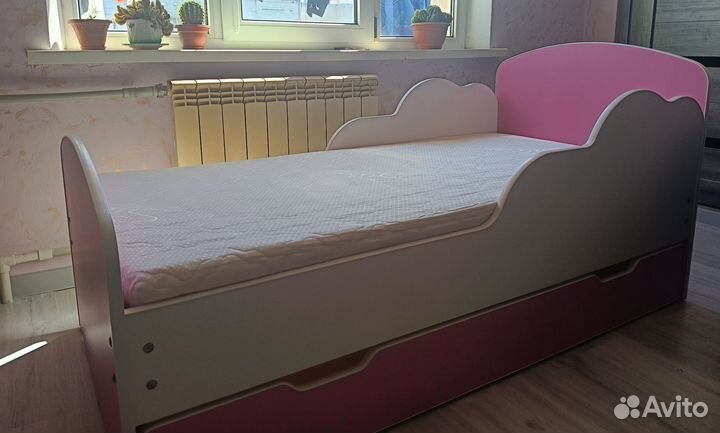 Детская кровать от 3 лет с матрасом бу