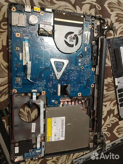 Ноутбук на запчасти