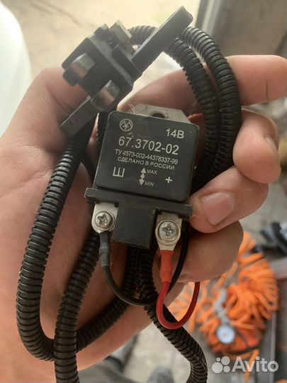 Регулятор напряжения