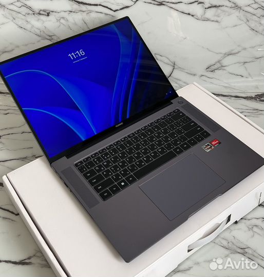 Huawek matebook 16 2,5K R7 5800H 16GB 512GB