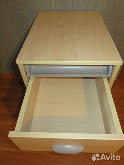 Тумба Дэми выкатная на 3 ящика