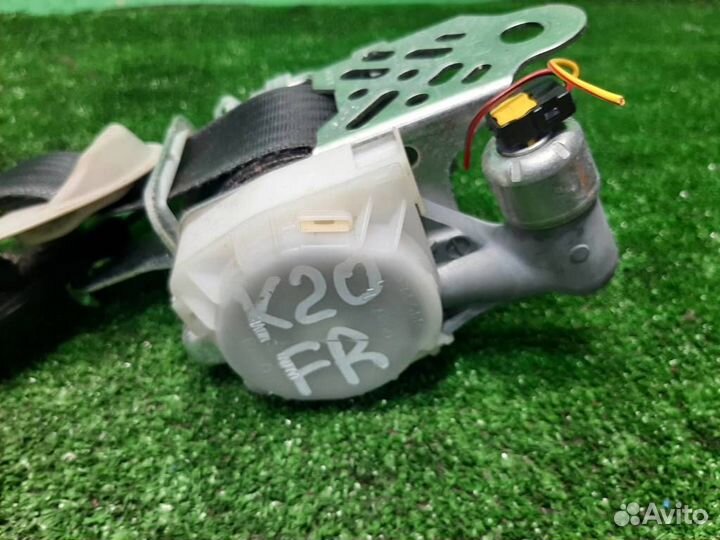 Ремень безопасности передний правый Subaru Legacy