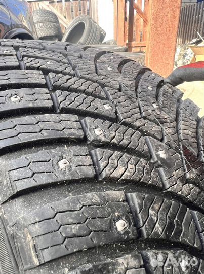 Pirelli Scorpion Ice Zero 2 285/40 R22