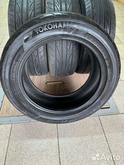 Yokohama Advan Fleva V701 R16