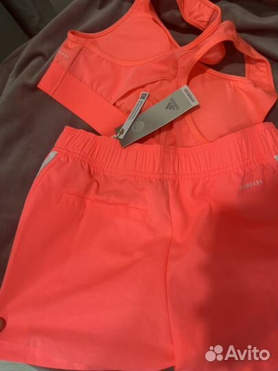 Спортивный костюм adidas