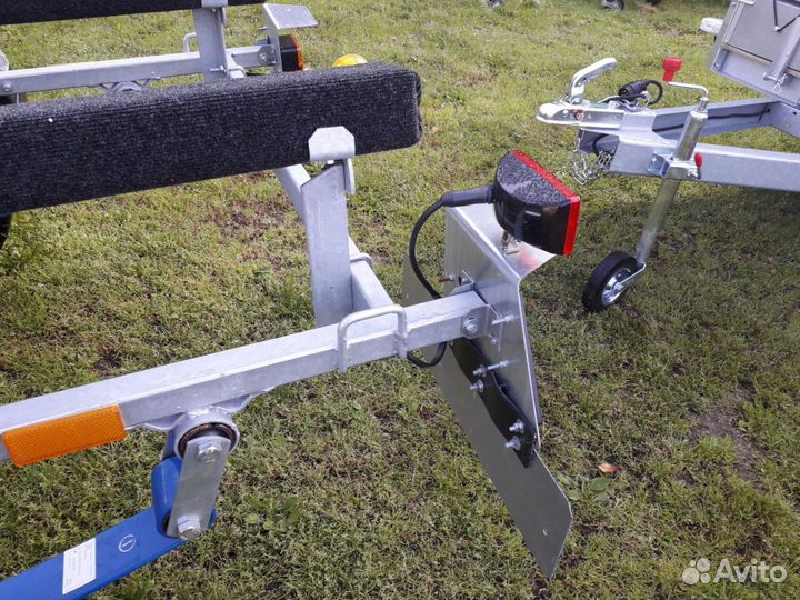 Прицеп для лодки до 4.7м