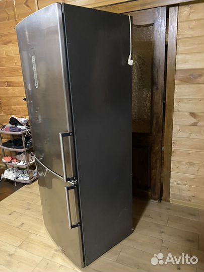 Холодильник Siemens KG 49 NA73