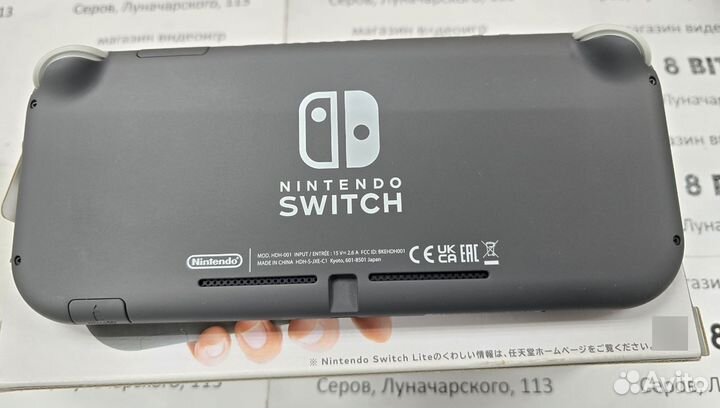 Nintendo Switch lite чипованная + карта памяти 128