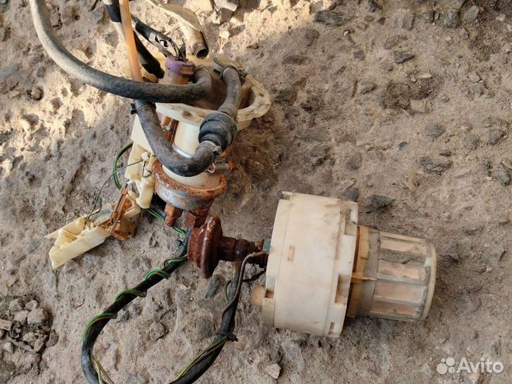 Бензонасос ауди 100