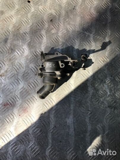 Корпус термостата Renault Sandero 2 K7M