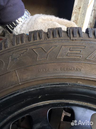 Goodyear UltraGrip 500 205/55 R16