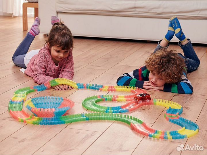 Огромный пакет игрушек