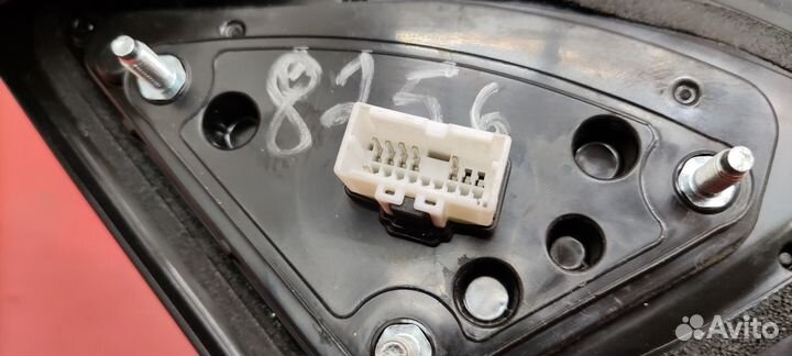 Зеркало левое Hyundai Elantra 6