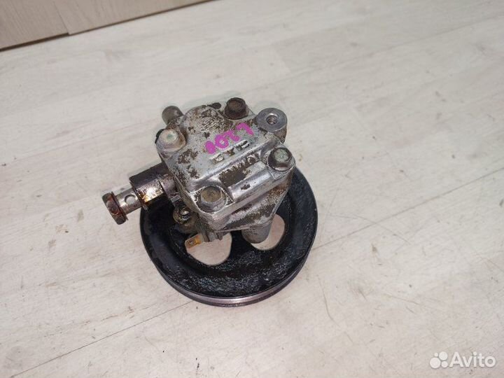 Насос гидроусилителя руля Mitsubishi L200 KB4T 2.5