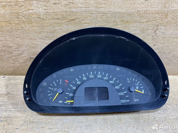 Панель приборов Mercedes Vito W639 дизель 112464