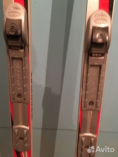 Лыжи продаю