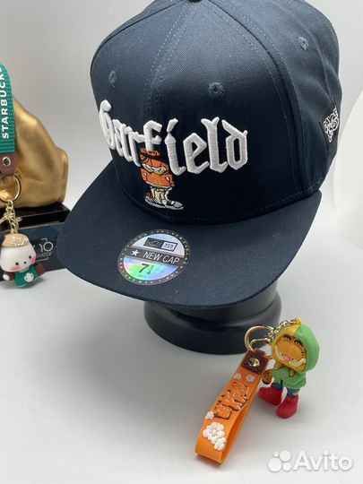 Кепка бейсболка и брелок Garfield