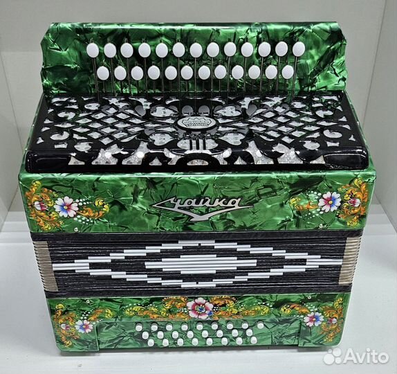 Гармонь Чайка 204 новая