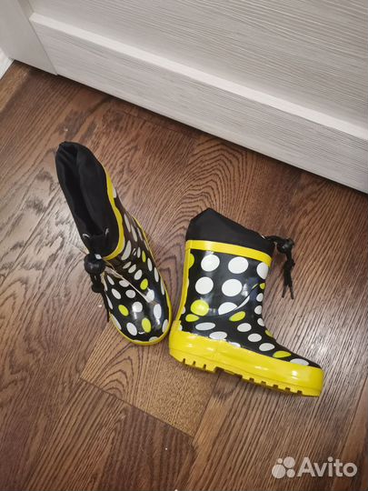 Резиновые сапоги