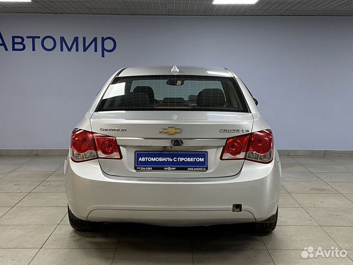 Chevrolet Cruze 1.6 МТ, 2011, 175 888 км