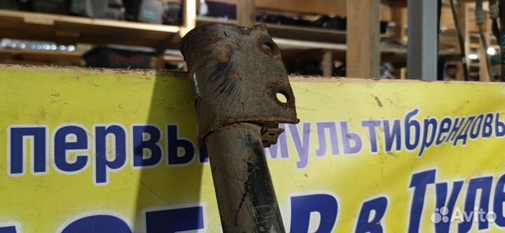 Стойка амортизатора переднего правого Renault Loga