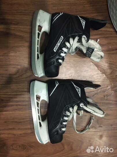 Хоккейные коньки bauer 31