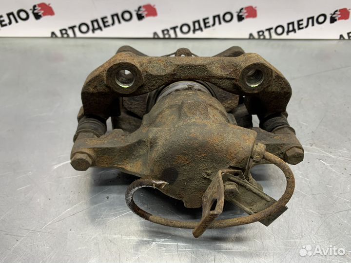 Суппорт тормозной Audi 100 (C3) 1983 г.в