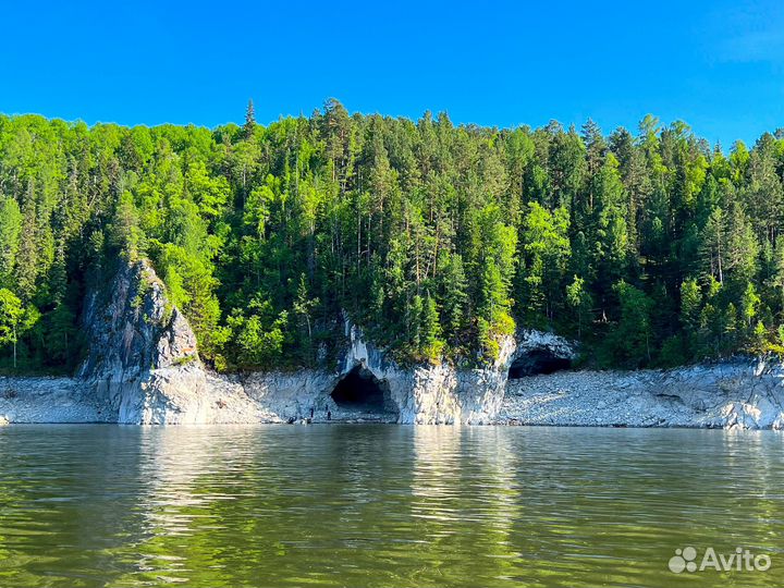 Прогулки на катере по красноярскому морю