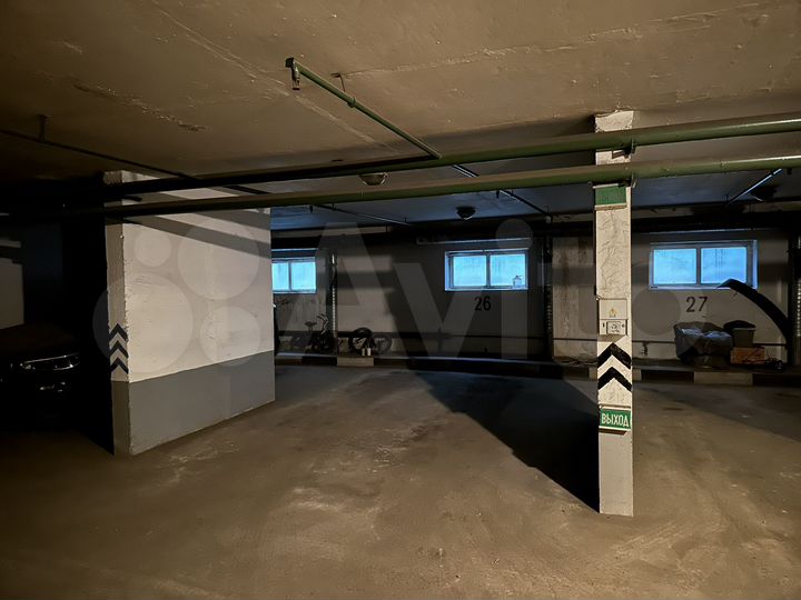 Машиноместо, 25 м²