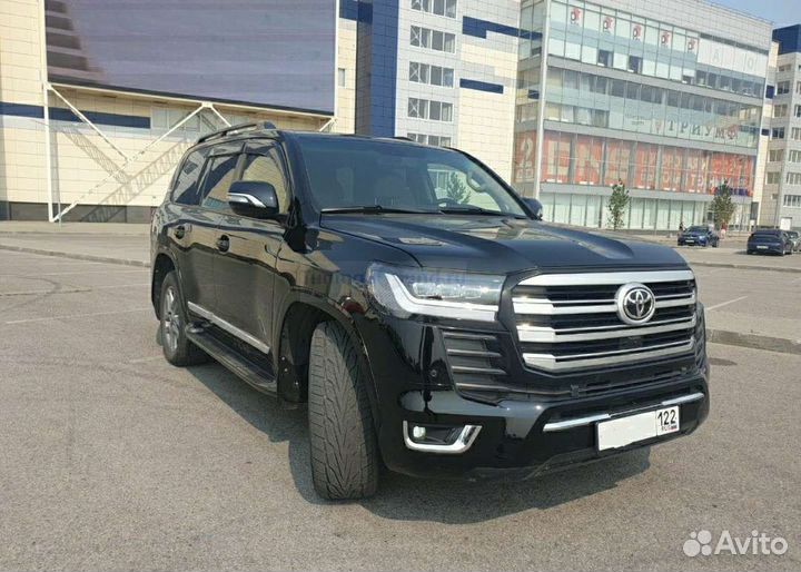 Рестайлинг стиль 300 на Toyota Land Cruiser 200