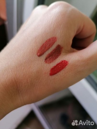 Помада блеск для губ