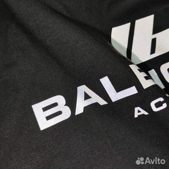 Футболка Balenciaga женская